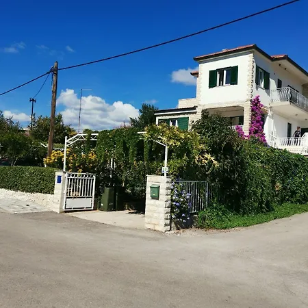 Srdan Apartment