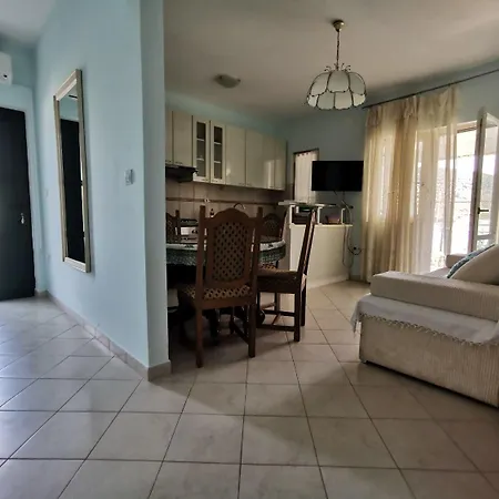 Apartment Srdan Vinisce