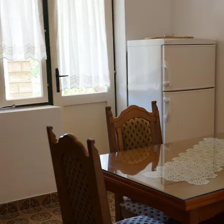 Apartment Srdan *