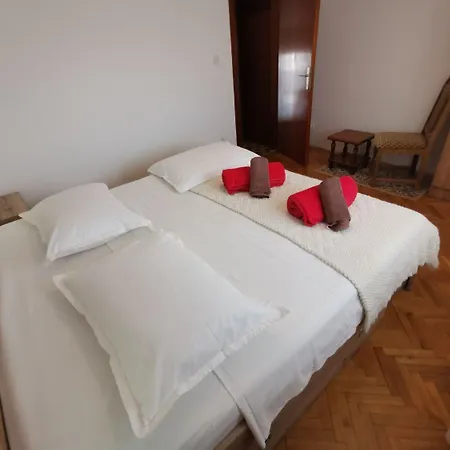 Srdan Apartment Vinisce