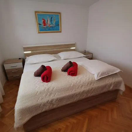 Srdan Apartment *