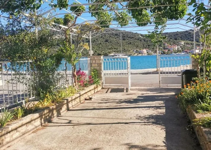 Apartman Srdan *